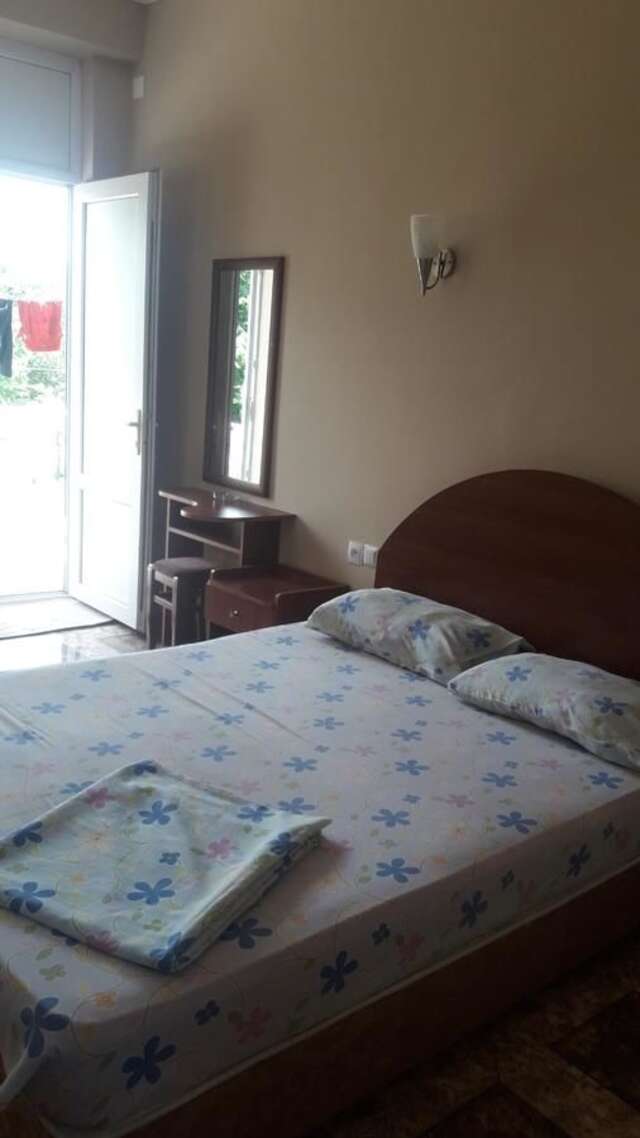 Отель Hotel papa Батуми-7